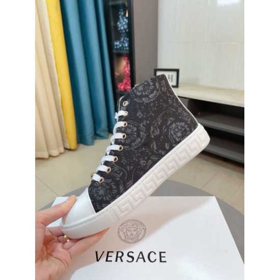 2025FW メンズ カジュアルシューズ VERSACE ヴェルサーチェ 超人気美品がセール中！
