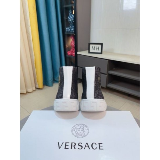 2025FW メンズ カジュアルシューズ VERSACE ヴェルサーチェ 超人気美品がセール中！