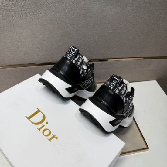 2025FW メンズ スニーカー DIOR ディオール 高級ブランドが実現する超安特価