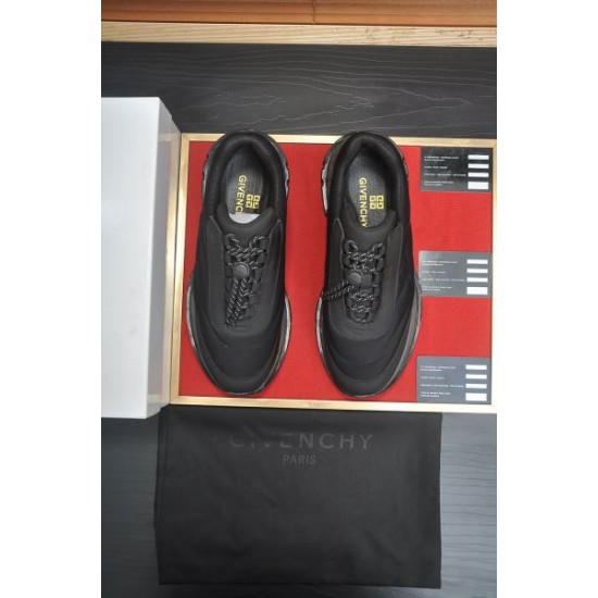 2025FW メンズ スニーカー GIVENCHY ジバンシィ 期待値も高い注目アイテム