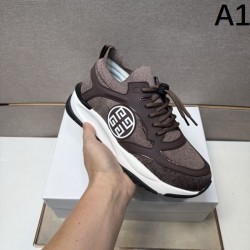 2025FW メンズ スニーカー GIVENCHY ジバンシィ 日本未上陸のブランドで差をつけろ