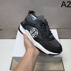 2025FW メンズ スニーカー GIVENCHY ジバンシィ 日本未上陸のブランドで差をつけろ