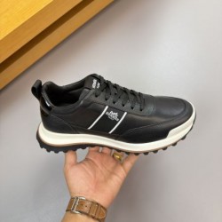 2025FW メンズ スニーカー HERMES エルメス 大人の雰囲気たっぷりの上品なデザイン