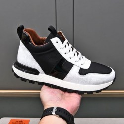 2025FW メンズ スニーカー HERMES エルメス 秋冬限定色や海外限定アイテム