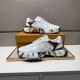 2025FW メンズ スニーカー LOUIS VUITTON ルイヴィトン 人気の高さがうかがえる一足