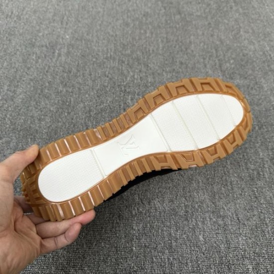 2025FW メンズ スニーカー LOUIS VUITTON ルイヴィトン ファッション感満点の新作登場