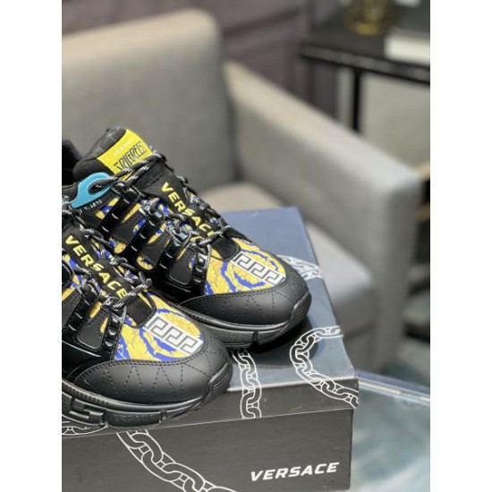 2025FW メンズ スニーカー VERSACE ヴェルサーチェ お気に入りのデザインで魅せる