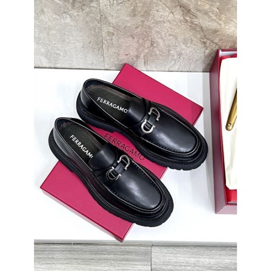 2025FW メンズ ビジネスシューズ FERRAGAMO サルヴァトーレ フェラガモ ロングシーズンに活躍する逸品