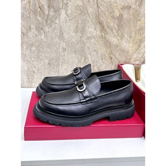 2025FW メンズ ビジネスシューズ FERRAGAMO サルヴァトーレ フェラガモ ロングシーズンに活躍する逸品
