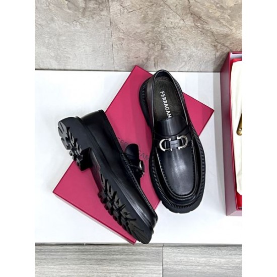 2025FW メンズ ビジネスシューズ FERRAGAMO サルヴァトーレ フェラガモ ロングシーズンに活躍する逸品