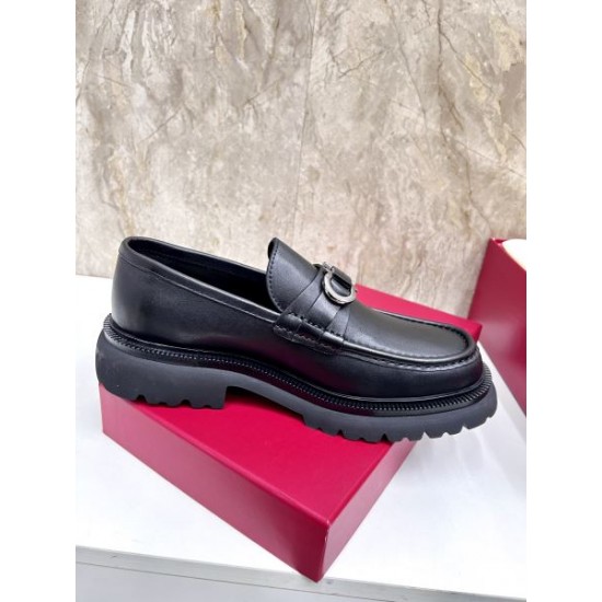 2025FW メンズ ビジネスシューズ FERRAGAMO サルヴァトーレ フェラガモ ロングシーズンに活躍する逸品