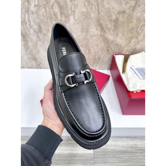 2025FW メンズ ビジネスシューズ FERRAGAMO サルヴァトーレ フェラガモ ロングシーズンに活躍する逸品