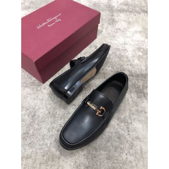 2025FW メンズ ビジネスシューズ FERRAGAMO サルヴァトーレ フェラガモ 足元に注目してくれるデザイン