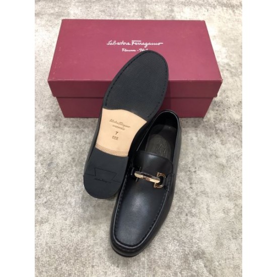 2025FW メンズ ビジネスシューズ FERRAGAMO サルヴァトーレ フェラガモ 足元に注目してくれるデザイン
