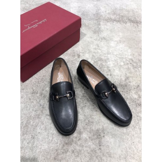 2025FW メンズ ビジネスシューズ FERRAGAMO サルヴァトーレ フェラガモ カジュアルにも対応する反転魅力