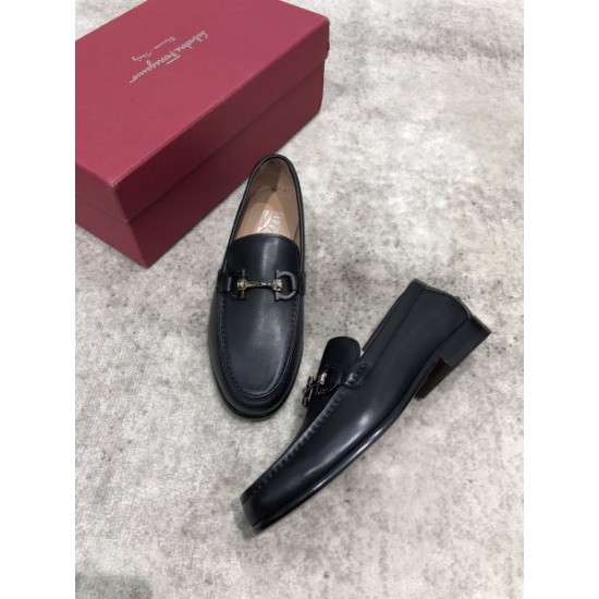 2025FW メンズ ビジネスシューズ FERRAGAMO サルヴァトーレ フェラガモ カジュアルにも対応する反転魅力