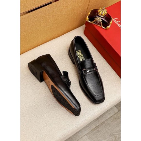 2025FW メンズ ビジネスシューズ FERRAGAMO サルヴァトーレ フェラガモ 新作限定 大人でエレガントな一足