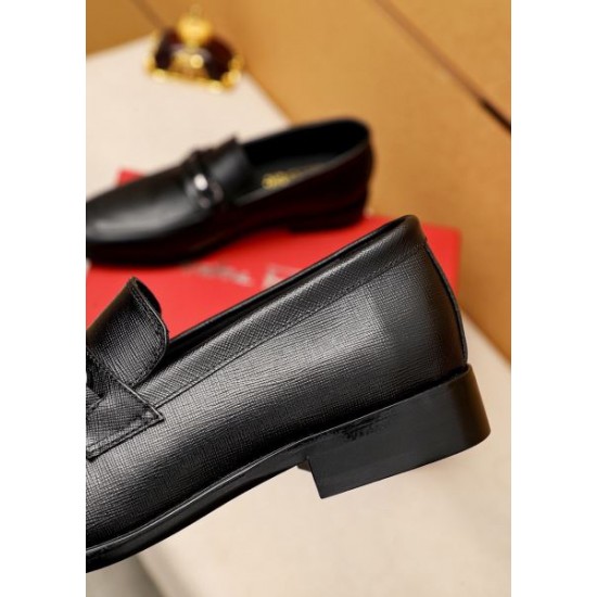 2025FW メンズ ビジネスシューズ FERRAGAMO サルヴァトーレ フェラガモ 新作限定 大人でエレガントな一足